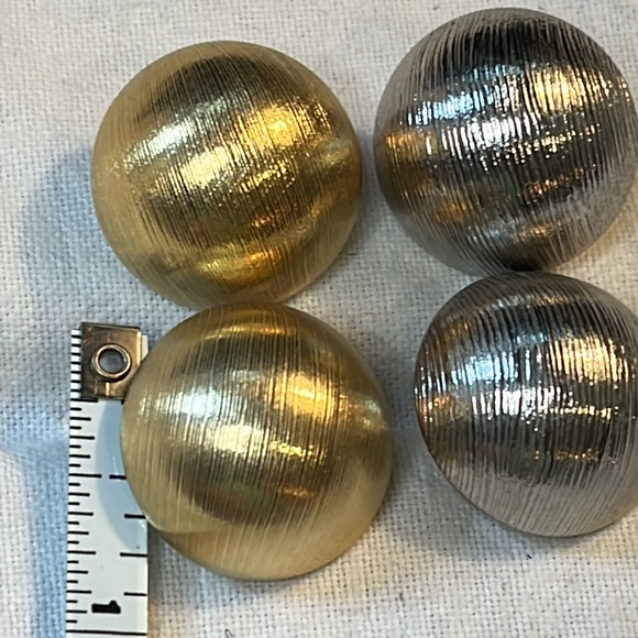 Two Pair of Fun Vintage Metallic Button Earrings (post not clip) in EUC! - Picture 3 of 5